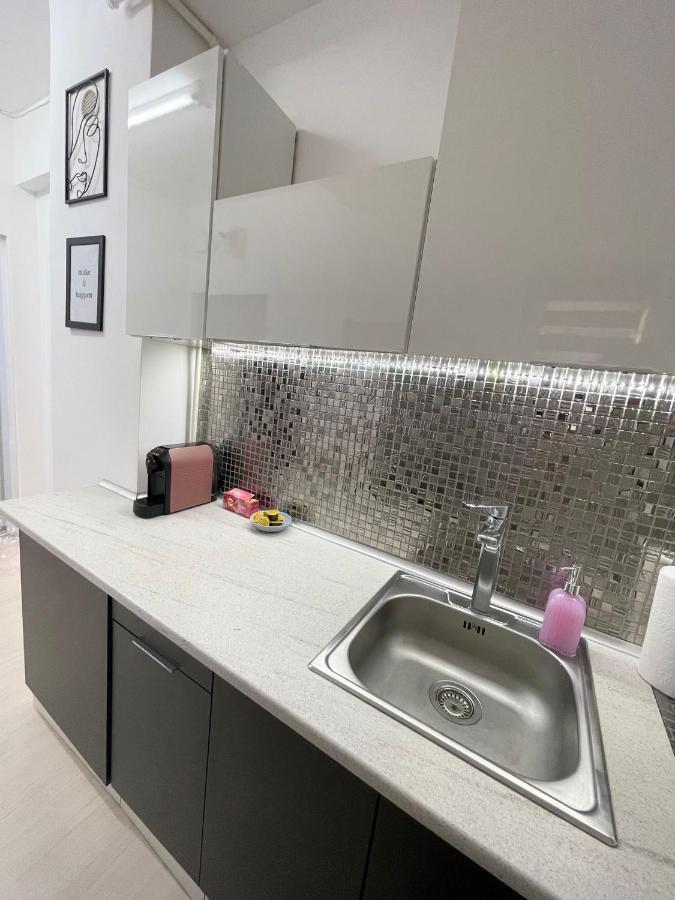 Panoramic Studio Apartment Cluj-Napoca Luaran gambar